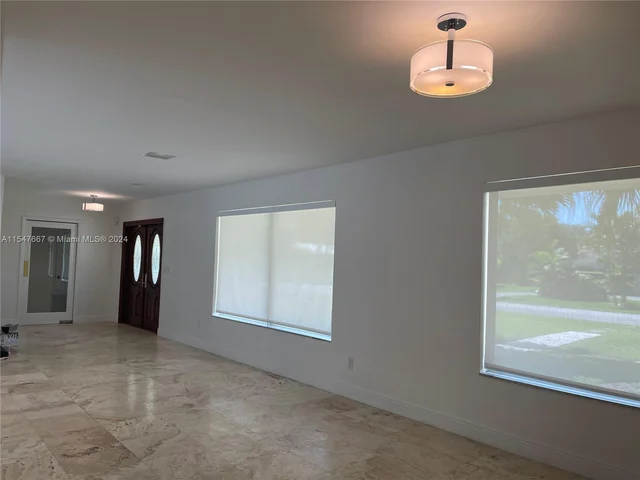 7361 SW 117 TER, Pinecrest FL 33156