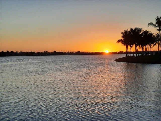 18492 NW 24th St, Pembroke Pines FL 33029