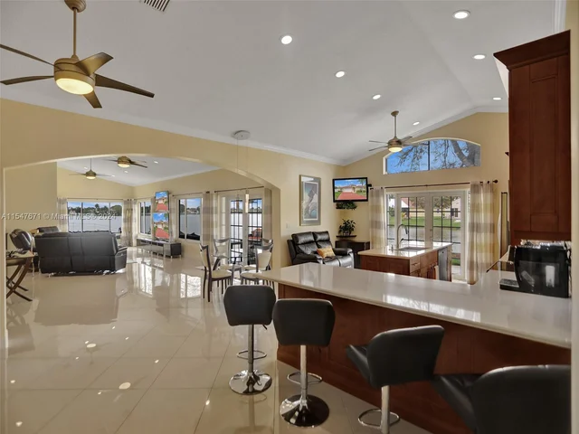 18492 NW 24th St, Pembroke Pines FL 33029