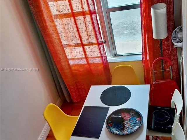 7300 Ocean Ter # 100, Miami Beach FL 33141