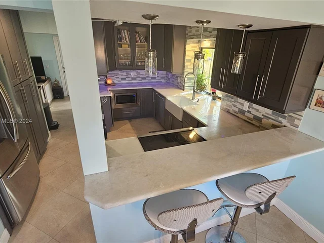 3851 NW 7th Pl, Deerfield Beach FL 33442