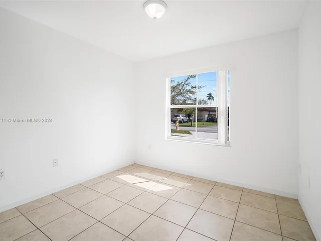 11365 SW 247th Ter, Homestead FL 33032