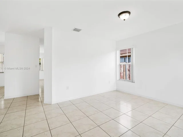 11365 SW 247th Ter, Homestead FL 33032