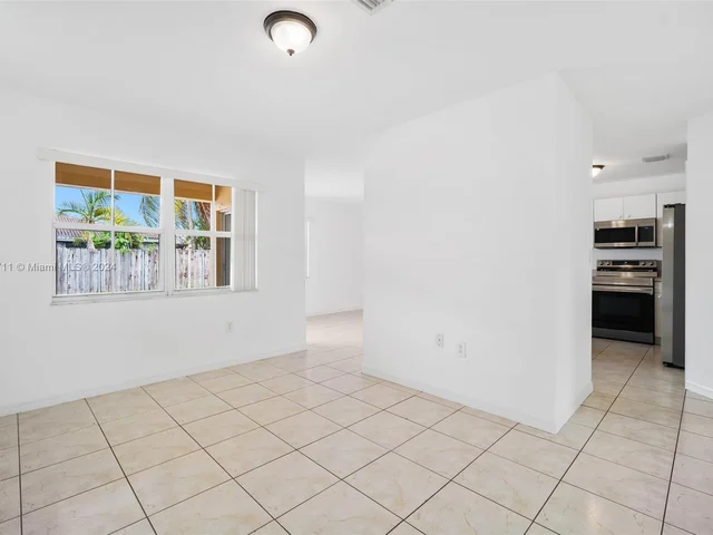 11365 SW 247th Ter, Homestead FL 33032