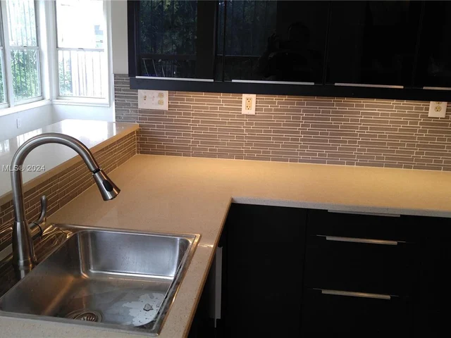 1730 NW 51st St, Miami FL 33142