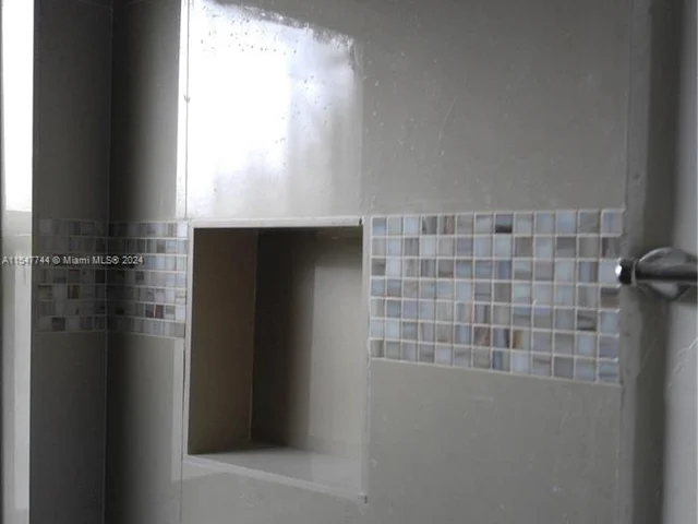 1730 NW 51st St, Miami FL 33142