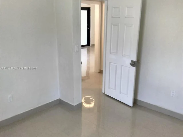 251 NW 45 ST, Miami FL 33127