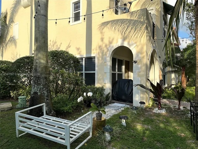 12468 NW 17th Mnr # 12468, Pembroke Pines FL 33028