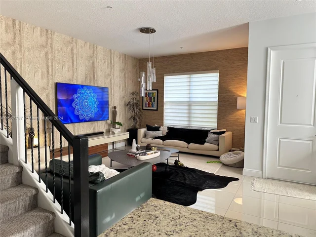 12468 NW 17th Mnr # 12468, Pembroke Pines FL 33028