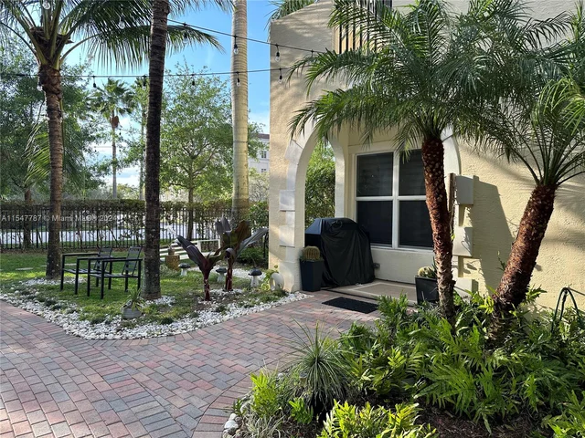 12468 NW 17th Mnr # 12468, Pembroke Pines FL 33028