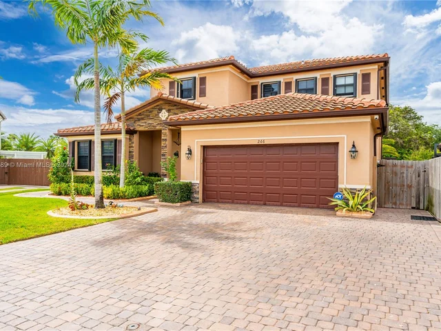 266 SE 23rd Ter, Homestead FL 33033