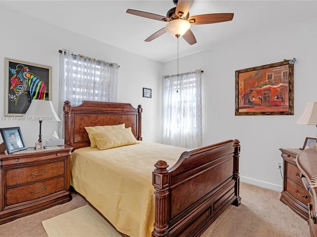 266 SE 23rd Ter, Homestead FL 33033