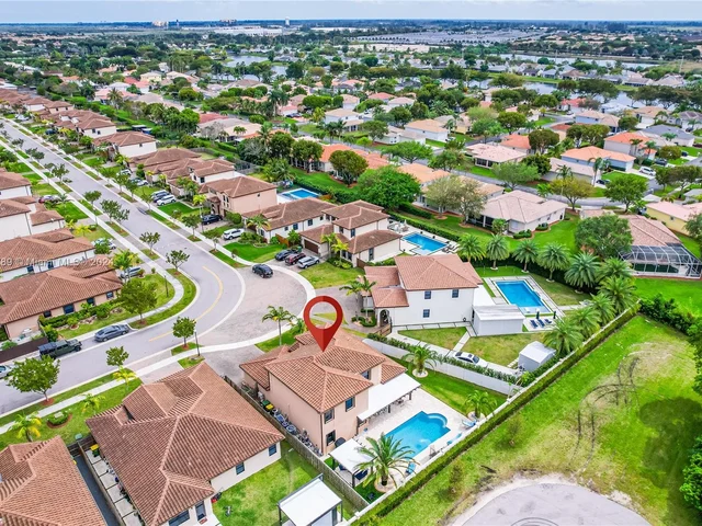 266 SE 23rd Ter, Homestead FL 33033