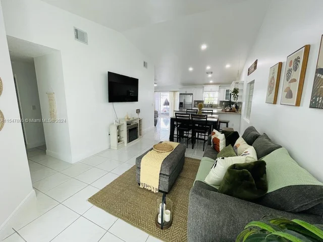 16833 SW 146th Ct, Miami FL 33177