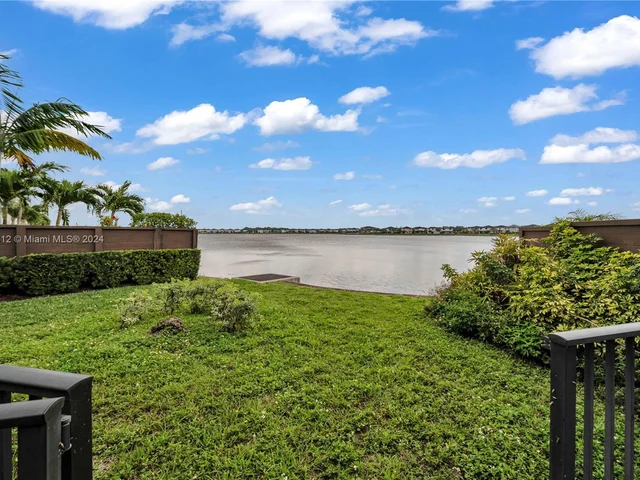 15785 NW 91st Ct # 15785, Miami Lakes FL 33018