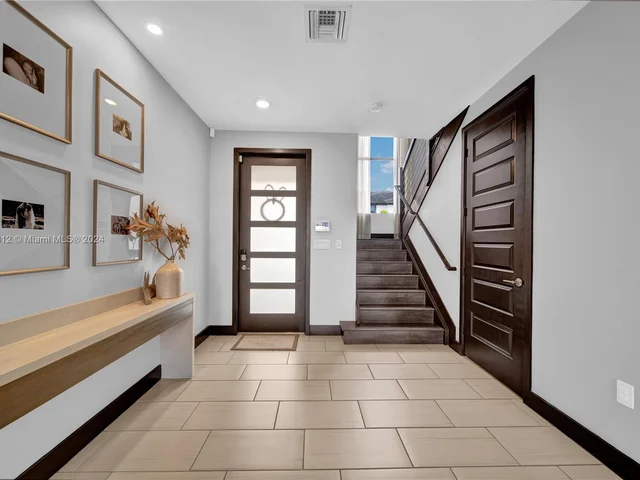 15785 NW 91st Ct # 15785, Miami Lakes FL 33018