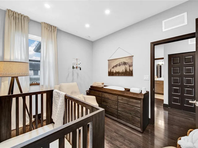 15785 NW 91st Ct # 15785, Miami Lakes FL 33018