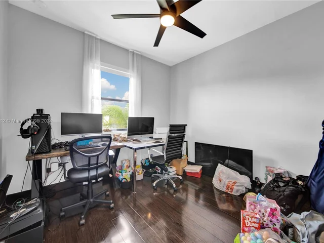 15785 NW 91st Ct # 15785, Miami Lakes FL 33018