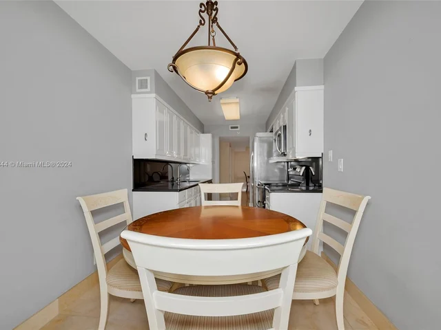 3598 Yacht Club Dr # 702, Aventura FL 33180