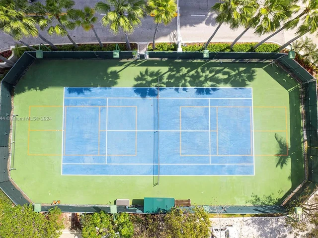 3598 Yacht Club Dr # 702, Aventura FL 33180