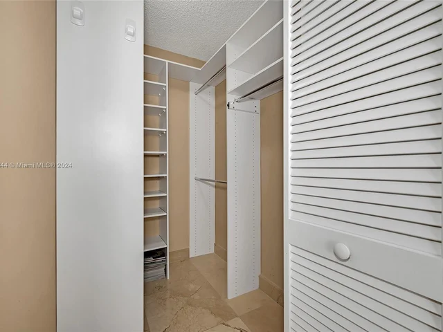 3598 Yacht Club Dr # 702, Aventura FL 33180