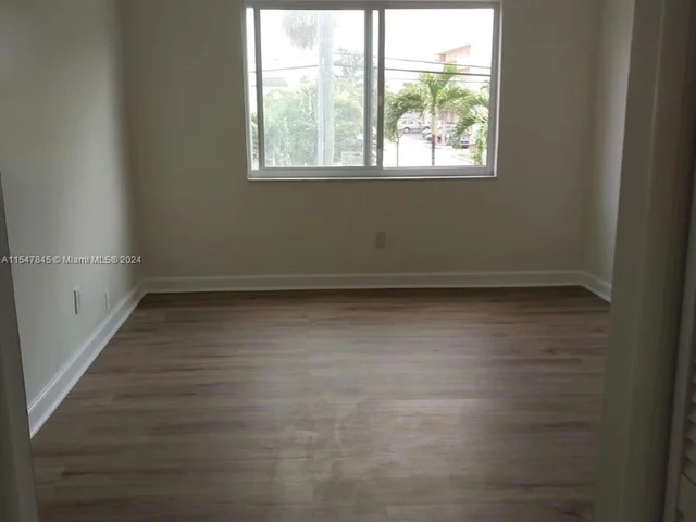 900 SW 84th Ave # 201, Miami FL 33144