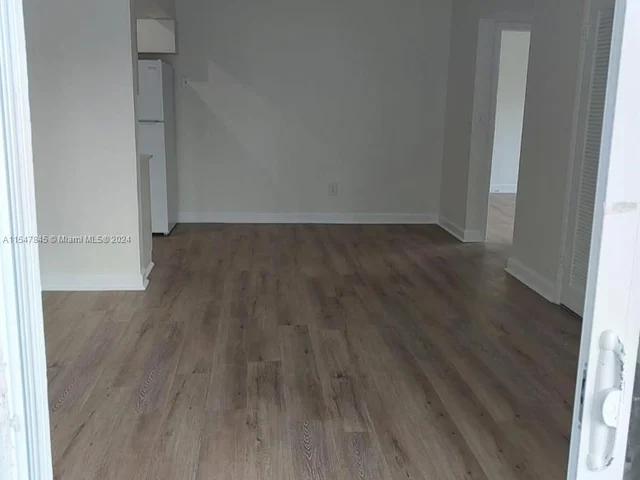 900 SW 84th Ave # 201, Miami FL 33144