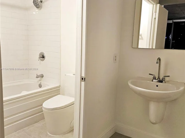 690 SW 1st Ct # 1915, Miami FL 33130