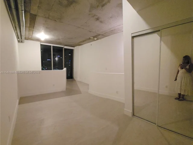 690 SW 1st Ct # 1915, Miami FL 33130