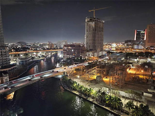 690 SW 1st Ct # 1915, Miami FL 33130