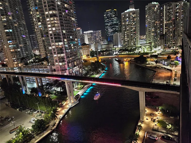 690 SW 1st Ct # 1915, Miami FL 33130