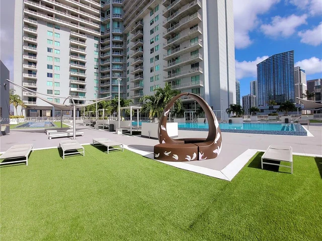 690 SW 1st Ct # 1915, Miami FL 33130