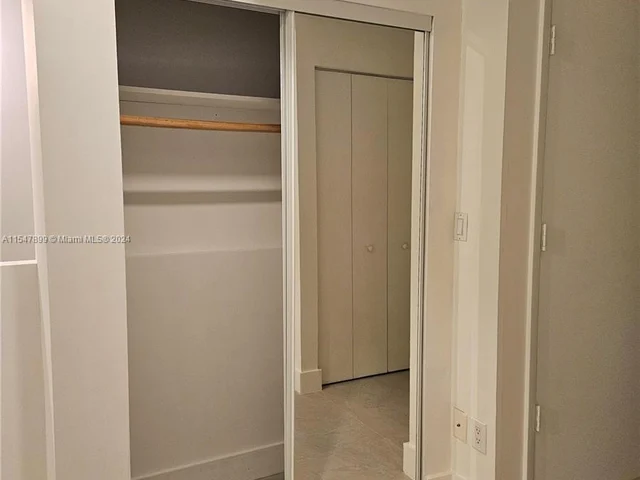 690 SW 1st Ct # 1915, Miami FL 33130