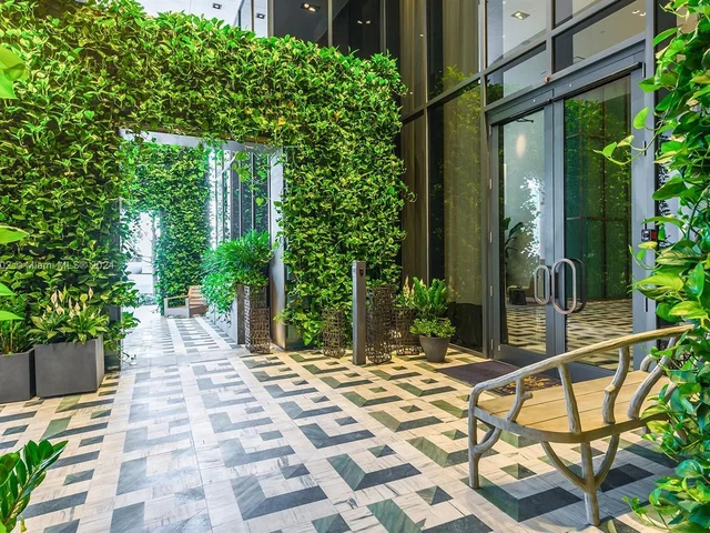 801 S Miami Ave # 4405, Miami FL 33130