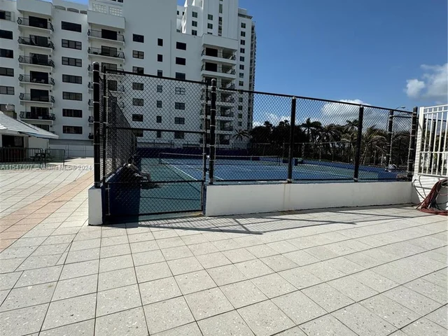 5445 Collins Ave # 1520, Miami Beach FL 33140