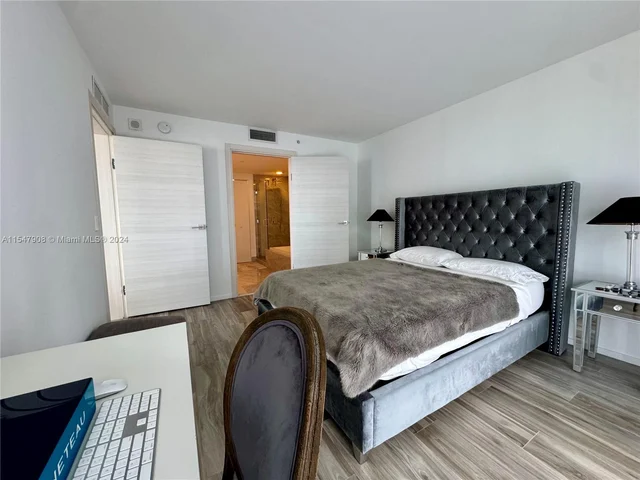 801 S Miami Ave # 4405, Miami FL 33130