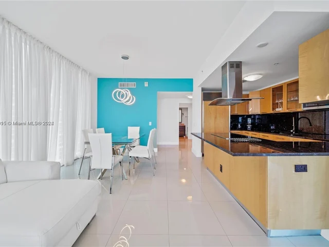 6899 Collins Ave # 808, Miami Beach FL 33141