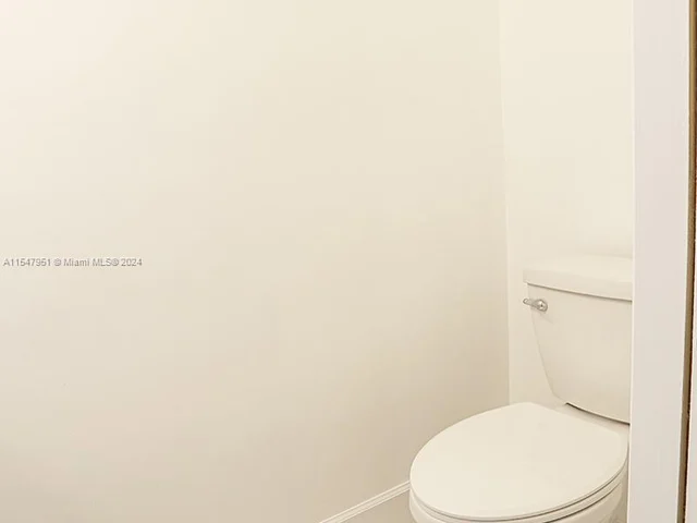 13060 NW 1st St, Plantation FL 33325