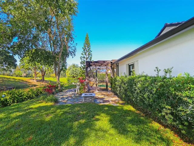 13060 NW 1st St, Plantation FL 33325