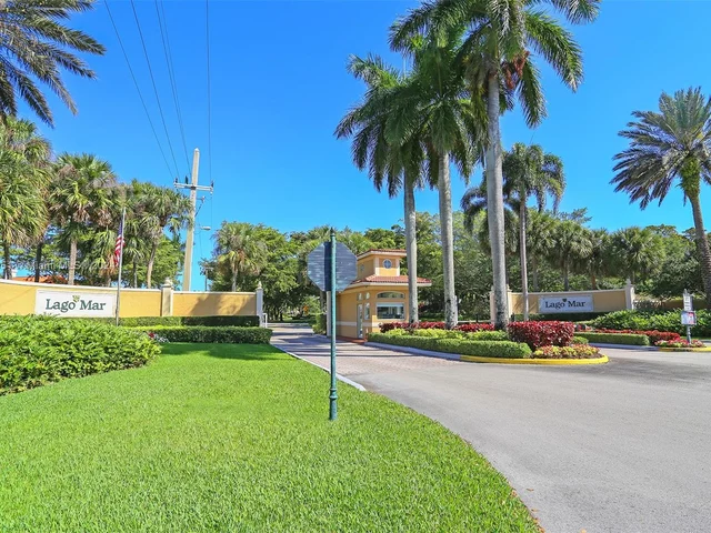 13060 NW 1st St, Plantation FL 33325