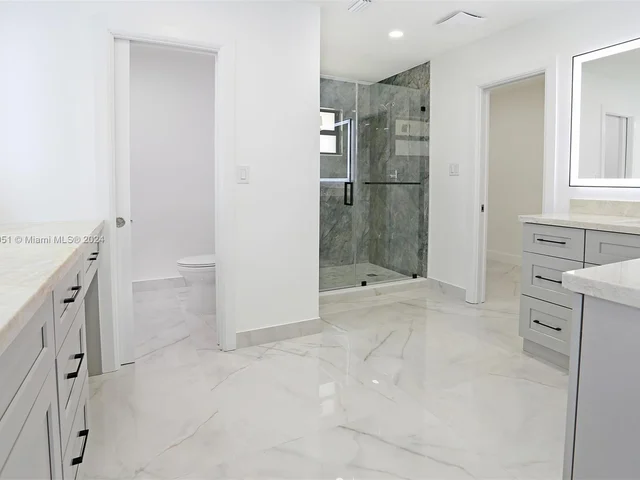 13060 NW 1st St, Plantation FL 33325