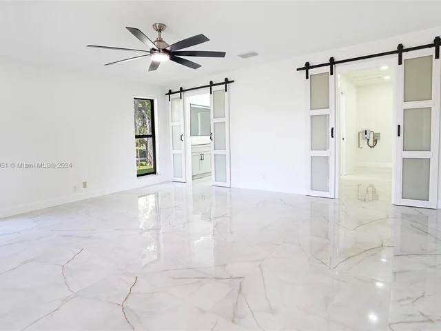 13060 NW 1st St, Plantation FL 33325