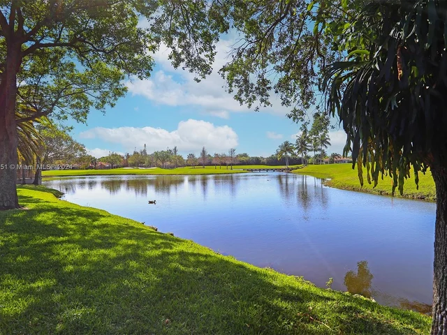 13060 NW 1st St, Plantation FL 33325