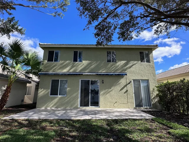 6533 Sandpiper Dr, Coconut Creek FL 33073