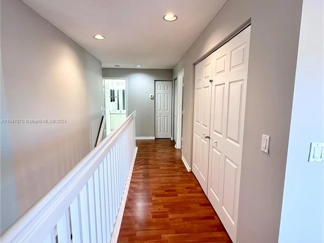 6533 Sandpiper Dr, Coconut Creek FL 33073