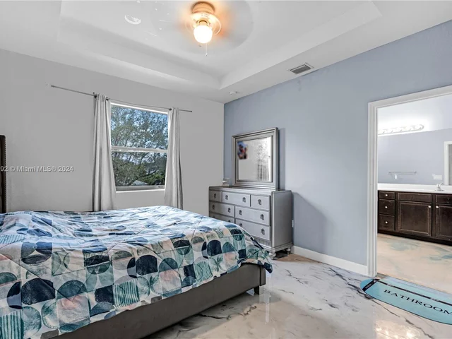 3385 SE 1st St, Homestead FL 33033