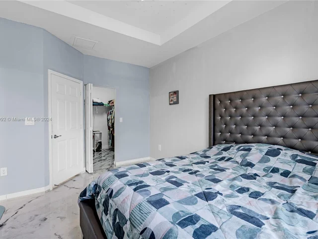 3385 SE 1st St, Homestead FL 33033