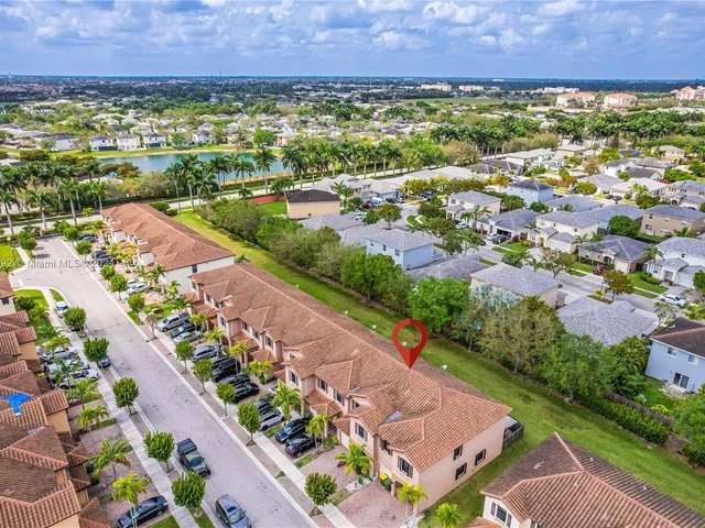 3385 SE 1st St, Homestead FL 33033