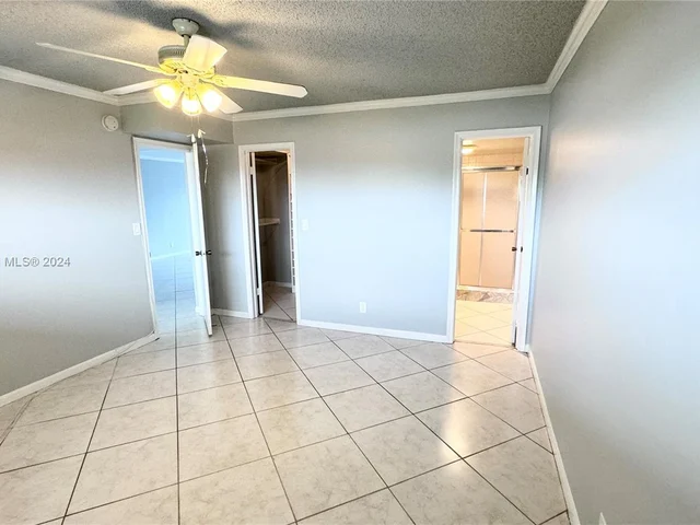 8980 S Hollybrook Blvd # 307, Pembroke Pines FL 33025