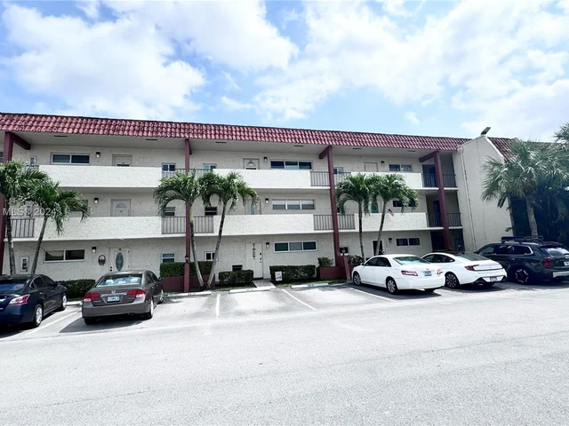 8980 S Hollybrook Blvd # 307, Pembroke Pines FL 33025